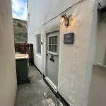 Cliff Crest *