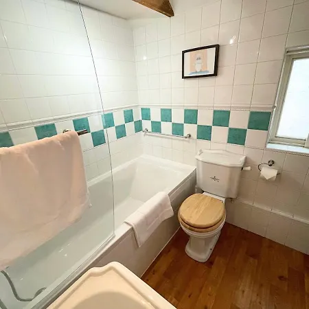 Cliff Crest Staithes