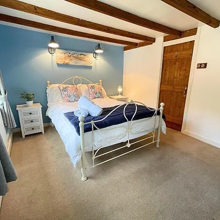 Cliff Crest Staithes